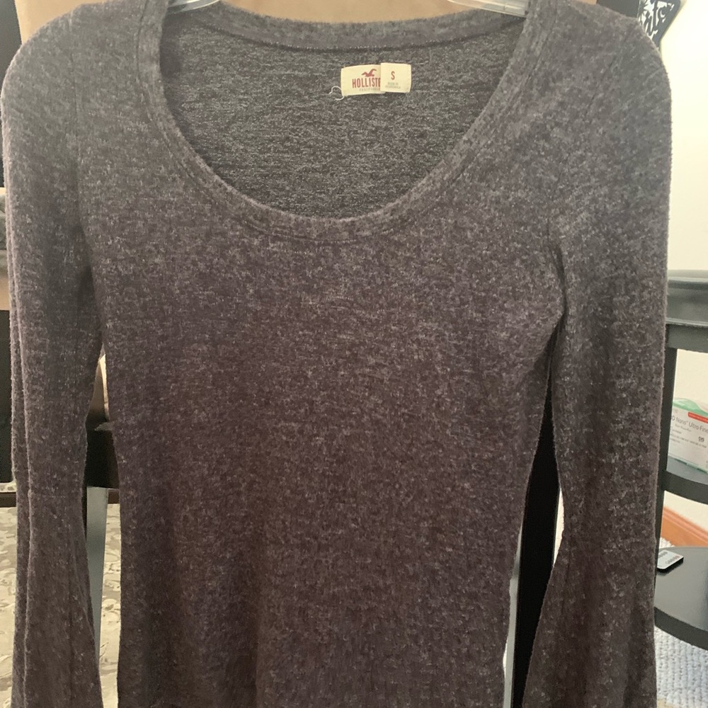 Hollister/ long flared sleeves